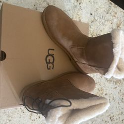 UGG  Boots Size 11