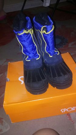 Hiking boots for kids