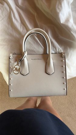 Cute white Michael KORS purse