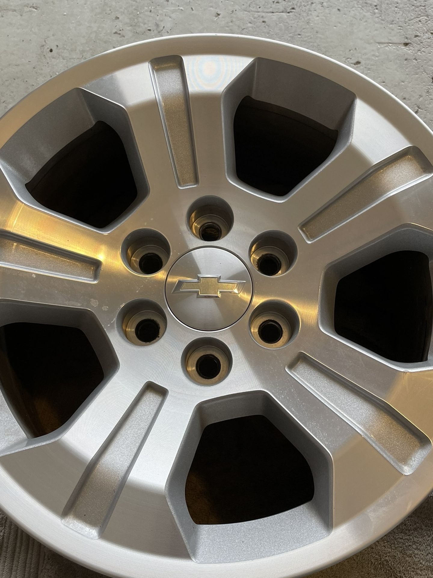 Chevy Silverado 2014-2019 Alloy Wheels 18”