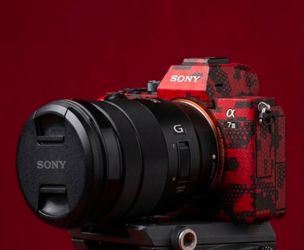 Sony Alpha A7 III w/ G Master Lens 18-105
