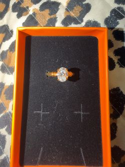 Moissanite ring passes Dimond tester