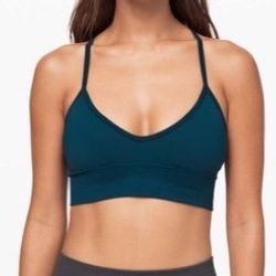 Lululemon Ebb To Street II bra size 6