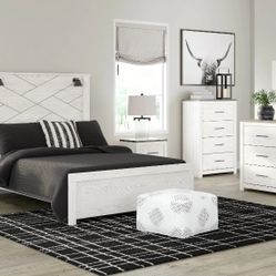 ✪ Gerridan White 5Pc.Dresser Mirror Queen Panel Bed With Sconces ✪

