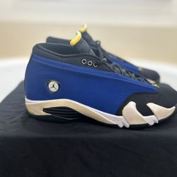 Air Jordan 14s Size 9m.   100$ 