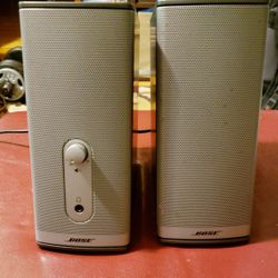 BOSE *mint* condition speakers