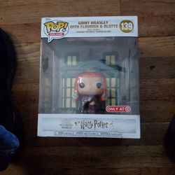 Ginny Weasly with Flourish & Blotts # 139 Harry Potter Funko