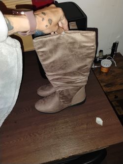 Sophie Taylor Boots Size 8
