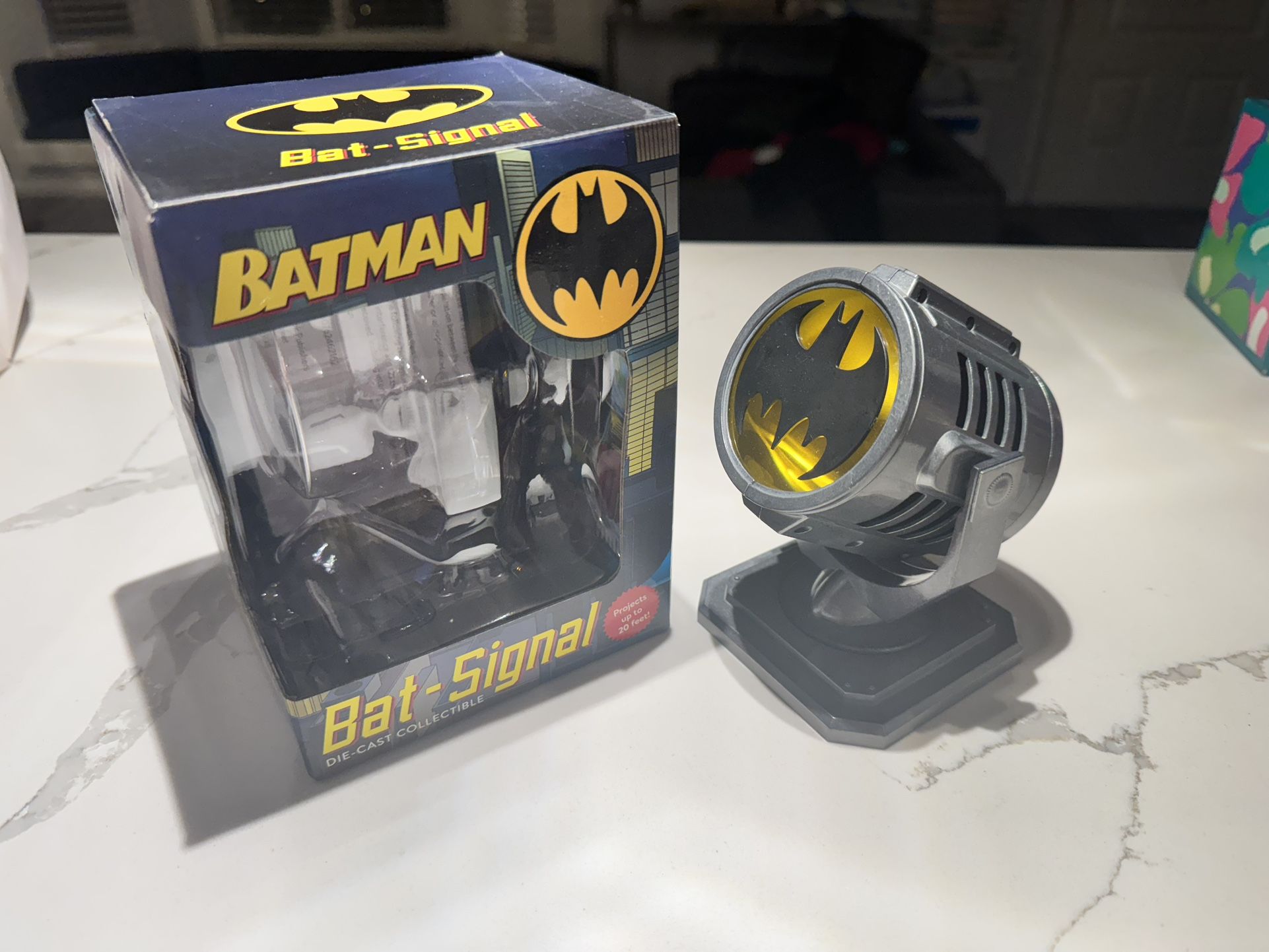 Batman Signal Die Cast 