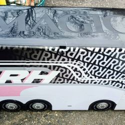 🌈 Rainbow High Rainbow Vision World Tour Bus & More (7 pics in post)