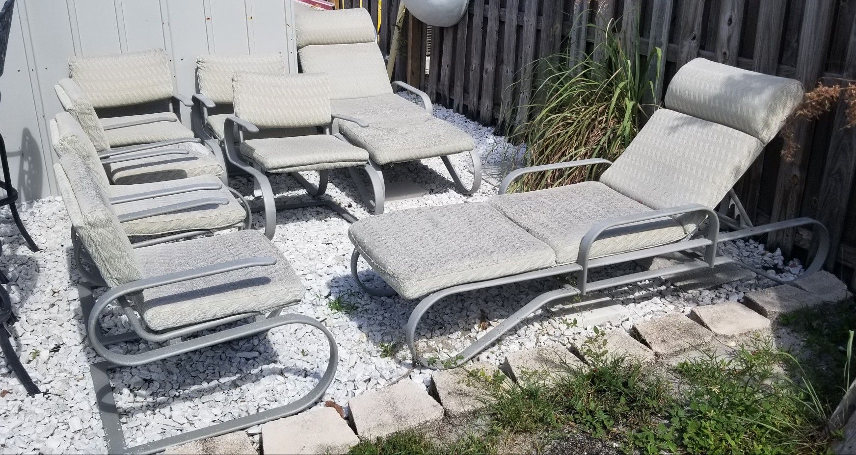 8 piece vintage tropitone patio furniture chair set for Sale in Lake