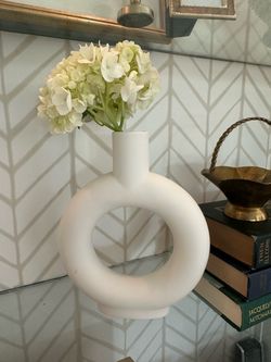 White Matte Ceramic Ring Vase with dried floral arrangement