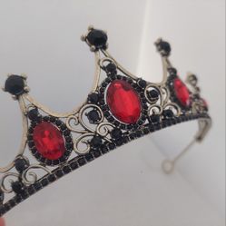Faerie Queen of Dark Hearts Tiara NEW 