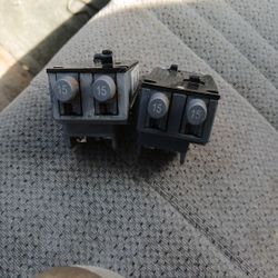 Cooper Electric
https://offerup.co/faYXKzQFnY?$deeplink_path=/redirect/
Connecticut Electric UBIP-1515 15 Amp 2-Pole Replacement 