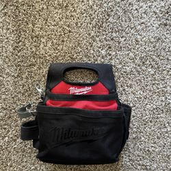 Milwaukee 15-Pocket Electricians Work Pouch