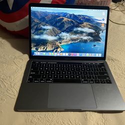 MacBook Pro 13 Inch 2018