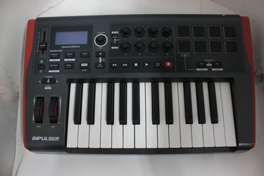 Novation IMPULSE 25 Ableton Live 25-Key MIDI USB Keyboard Controller