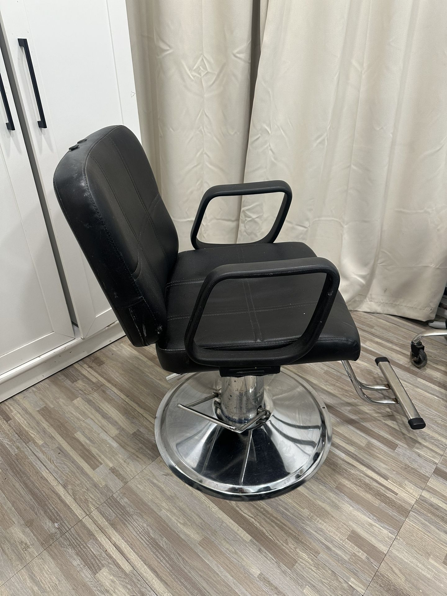 Hairstyling/barber Chair