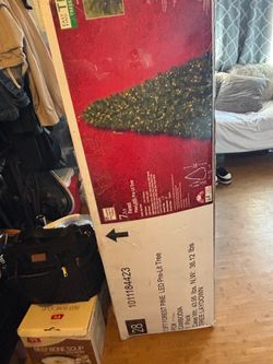 Home Accents 7.5 ft Forest Pine LED Pre-Lit Tree