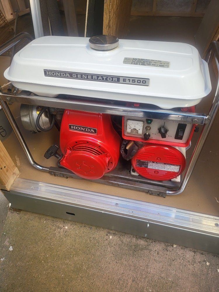 Honda Generator E1500 Vintage Works Perfectly With Manual Star At First Pull
