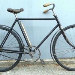 1898 GEOGES RICHARD ANTIQUE BICYCLE