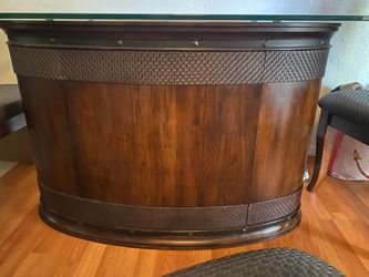 Dining room table