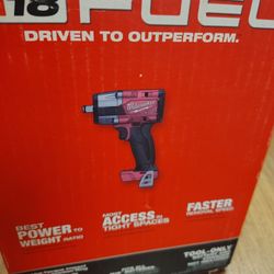 Milwaukee Fuel 1/2 In Impact Wrench Mid Torque 650 Lbs