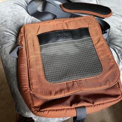 Eagle Creek Women’s Burnt Orange Crossbody Purse Bag USED Excellent 