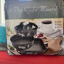 Three Piece Cake Mould 