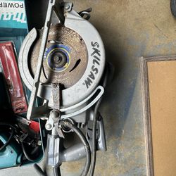 Tools - Heavy Duty Skill Saw Makita, Dolly, Laser Level (Bundle)