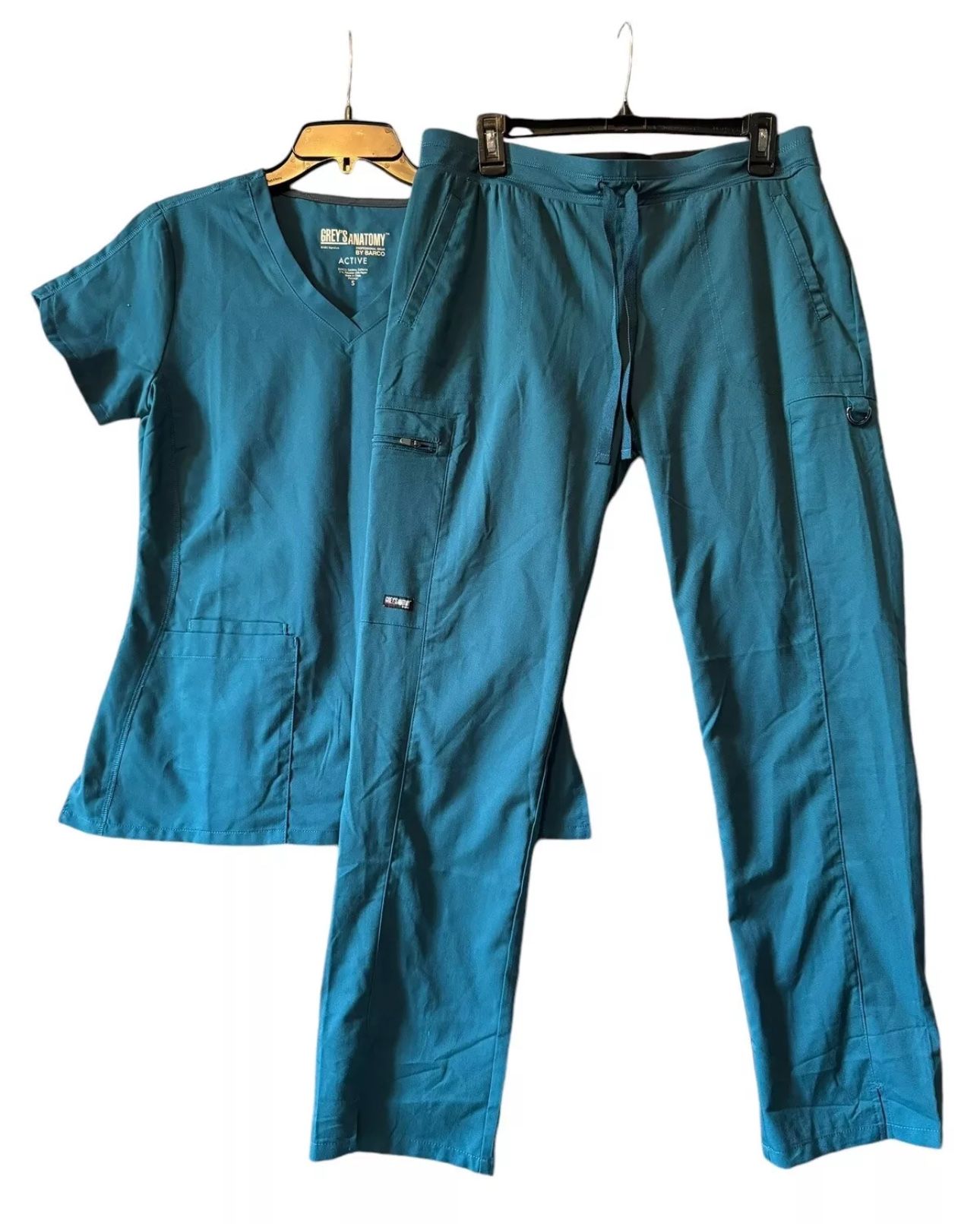 Grey’s Anatomy Collection Women’s Flat Front Scrub Pants/Top Size S/M