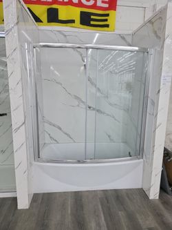 Bathtub & Glass Doors