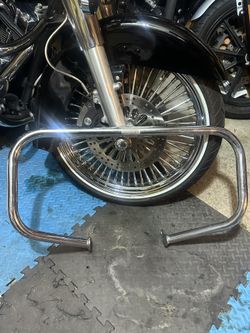 Chrome Crash Bar – 2012 Harley-Davidson Road King Classic