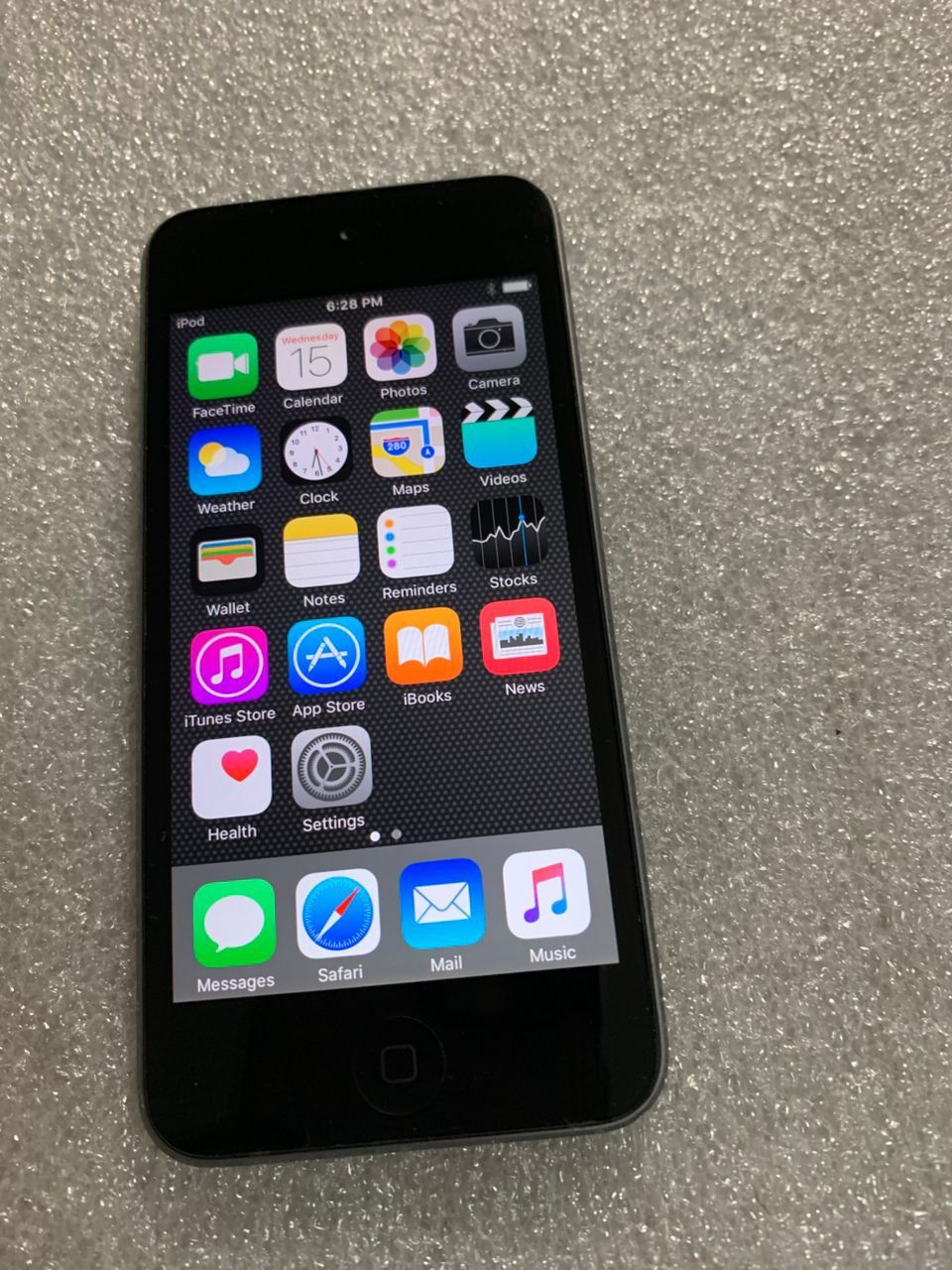 Apple iPod touch 5th Generation 16GB Unlocked