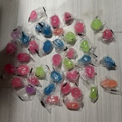 100 Pack Squishy Toys, Kawaii Squishies Party Favors for Kids 4-8 8-12 Treasure Box Toys for Classroom Birthday Xmas Gifts Goodie Bag Mini Animals Moc