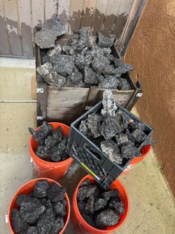 FOR SALE- Black Lava Rock - Aquarium/Terrarium        ($1 per lb