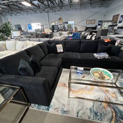Lovely Black Sectional $1699🖤🤩