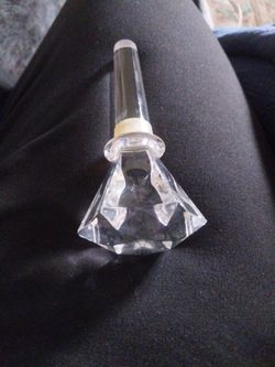 Crystal bottle stopper
