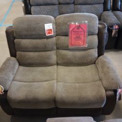 Bradbury Brown Reclining Loveseat 