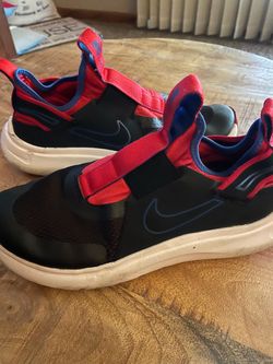 Boys shoes Nike size 6