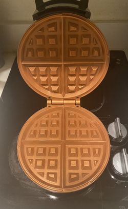 Hamilton Waffle Maker