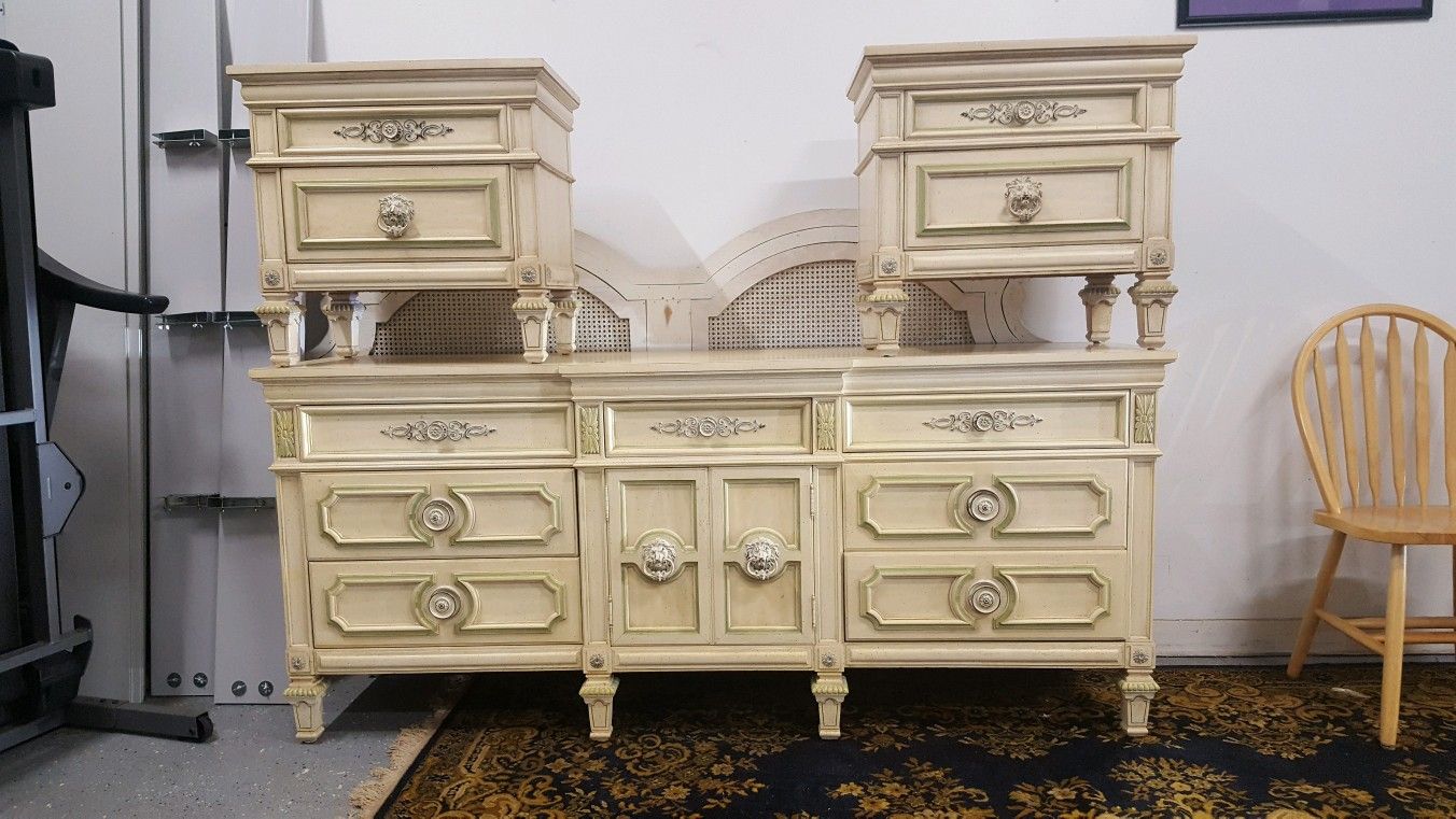Thomasville King Bedroom Set