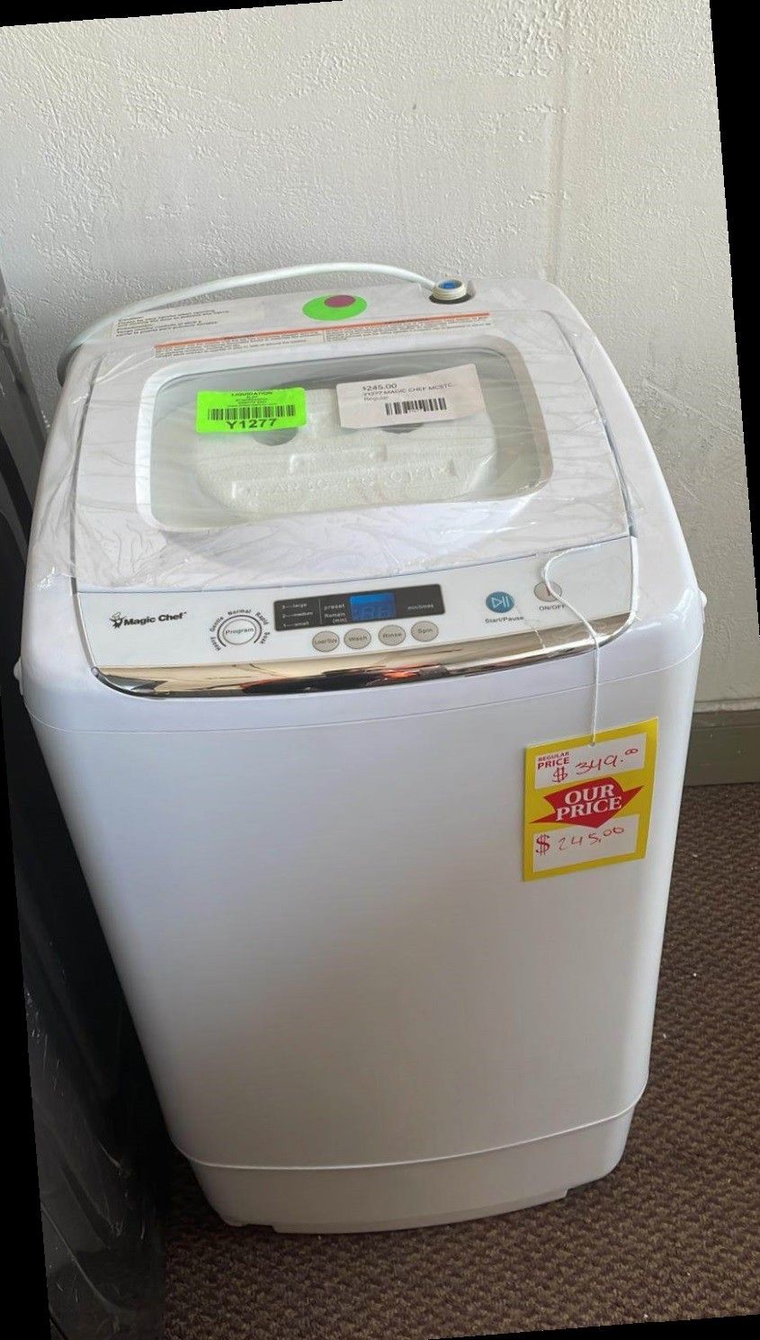 MAGIC CHEF MCSTCW09W1 17.7 in. 0.9 cu. ft. Compact, Portable Top Load