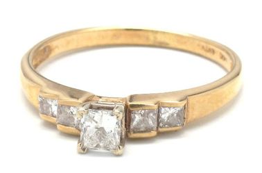 Ladies 5-Diamond Engagement Ring