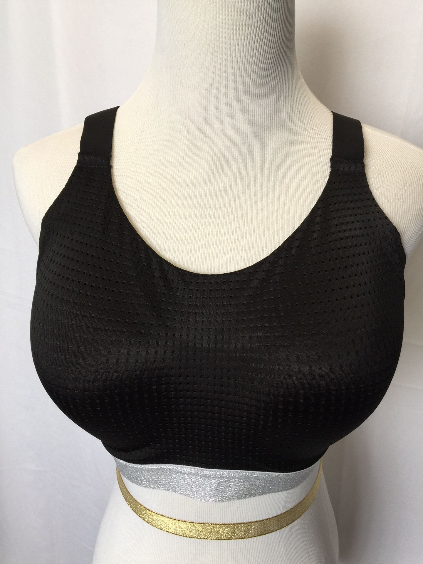 Women Clothing Victoria’s Secret sports bra size 34 C