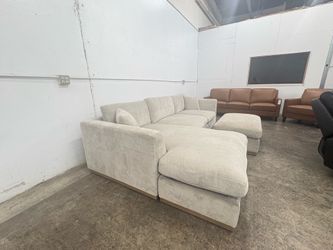 Sectional Sofa - Delivery/Financing Available