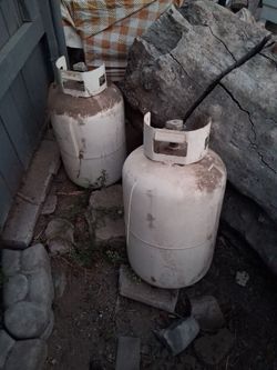 Gas tank s