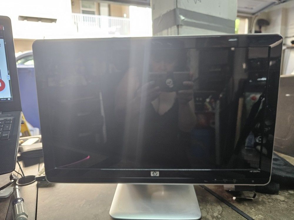 HP 20" HD LCD Monitor