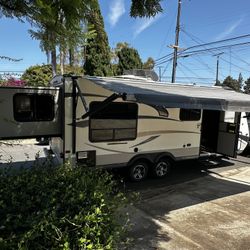 Jayco Feather Ultra Light 