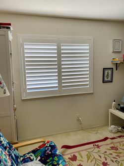 Interior Wood Shutters- Custom, Plantation, Professional Installation, Licensed Company, Window Treatments & Coverings, Persianas De Madera, Espanol